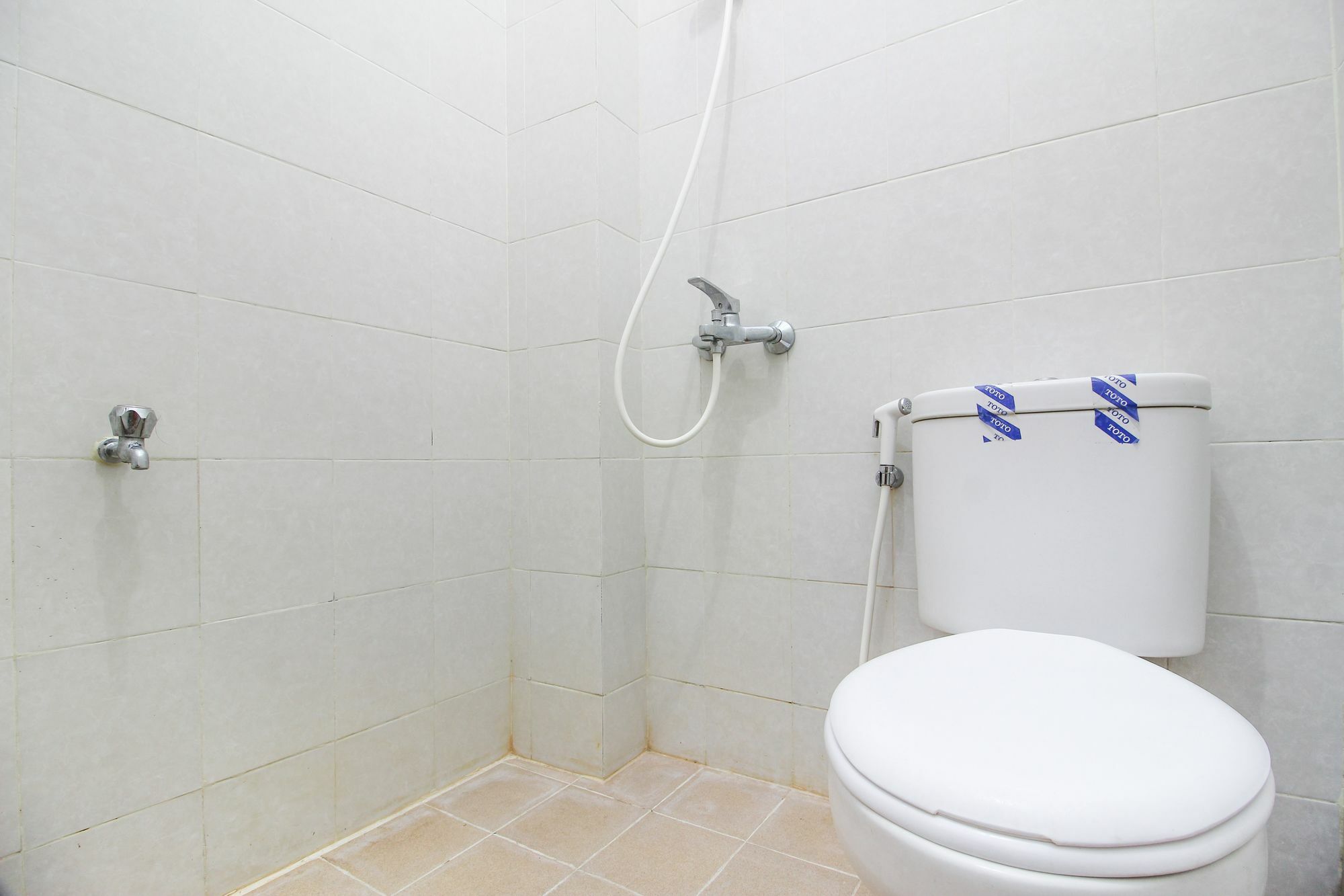 RedDoorz Plus near Alun Alun Selatan Yogyakarta Bagian luar foto